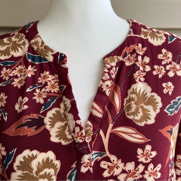 •Daniel Rainn• Split Neck Floral Popover Blouse - Size Large - Picture 3 of 8